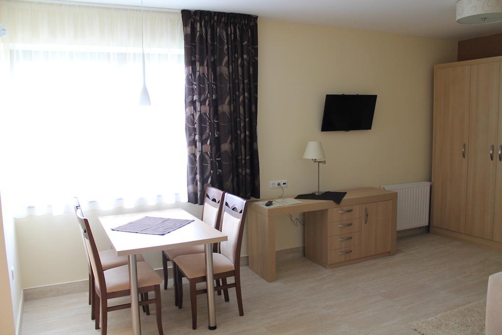 Hotel Tiffan'S Pinceszet Es Panzio Villány Pokój zdjęcie
