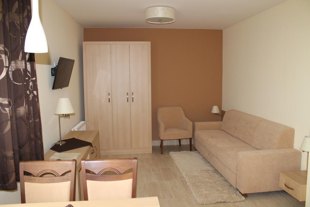 Hotel Tiffan'S Pinceszet Es Panzio Villány Zewnętrze zdjęcie