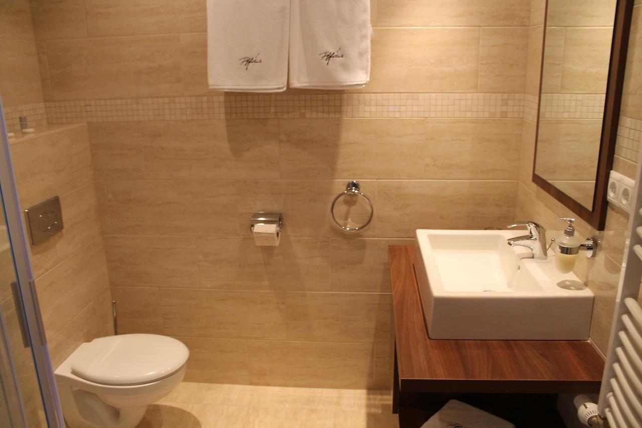 Hotel Tiffan'S Pinceszet Es Panzio Villány Pokój zdjęcie